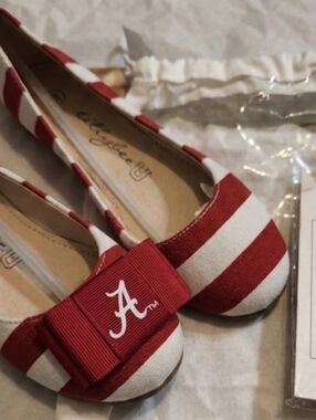 🎁Alabama Crimson‎ Tide Lillybee U Shoe Clips NCAA Sorority, Cheer, Alumna 📣